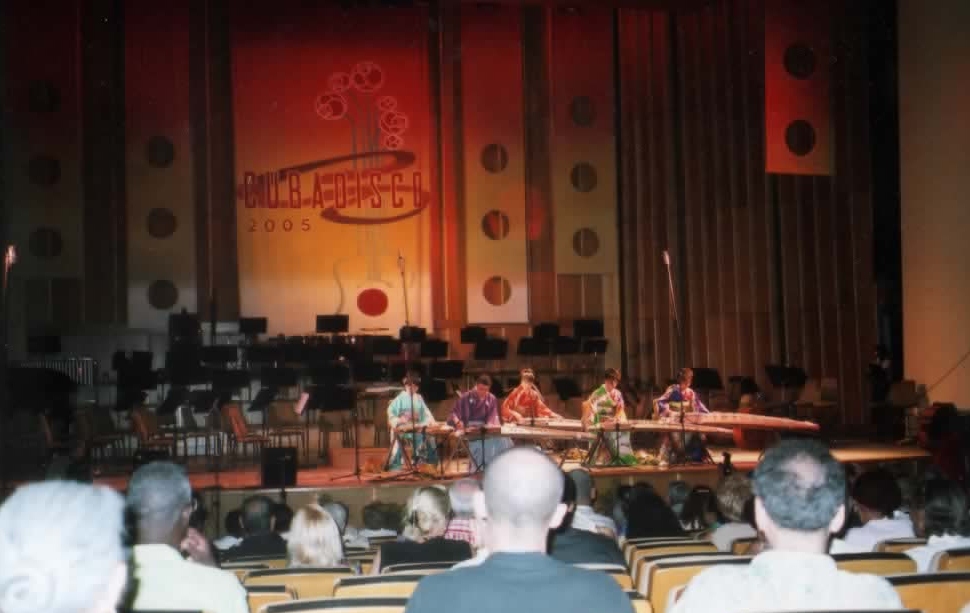 �L���[�o�@�R���T�[�g